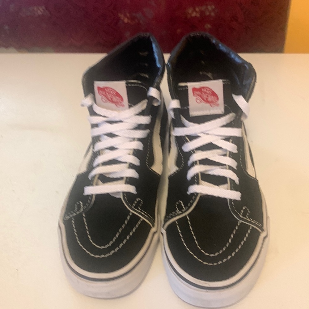 Vans off the Wall shoes size 4 color black